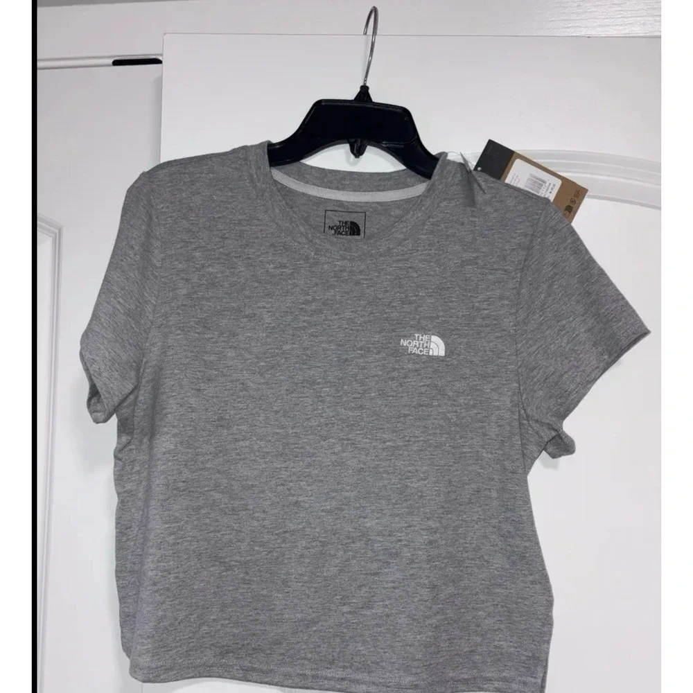 The North Face Women's Grey Embroidered Short Sleeve Size Small NWT - Picture 2 of 6